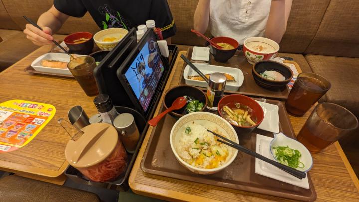 A table at Sukiya with half-finished food